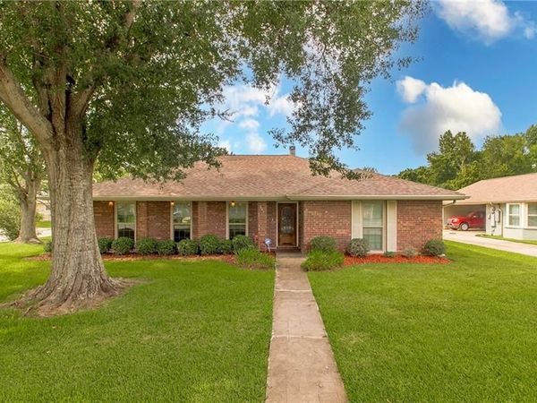 301 DEVON Road, LaPlace, LA 70068