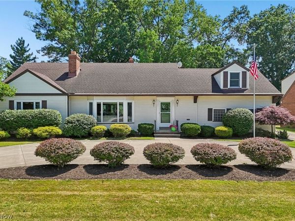 2382 Riverside Drive , Cleveland, OH 44107