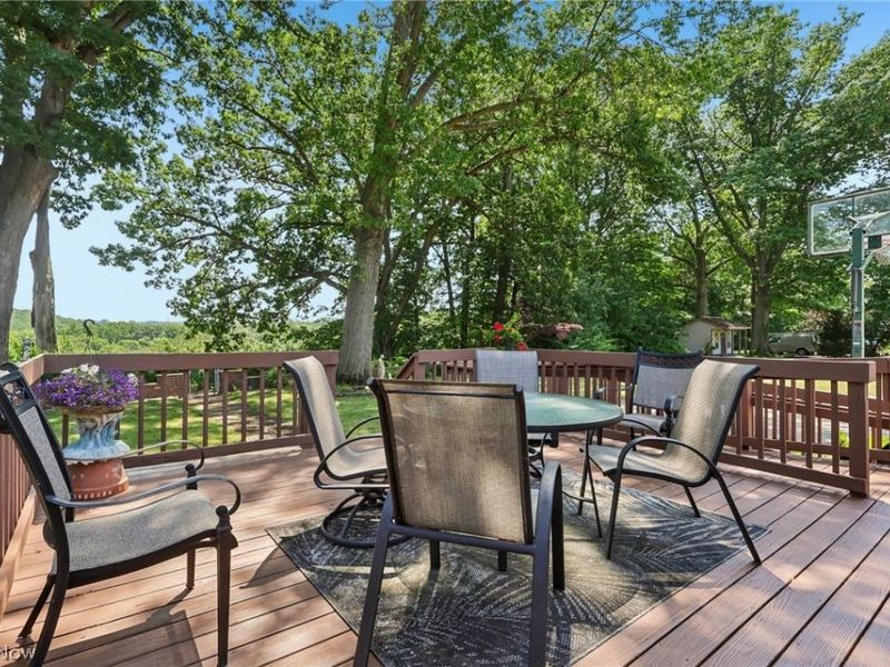 2382 Riverside Drive, Cleveland, OH 44107 Photo 33