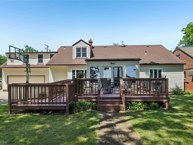 2382 Riverside Drive, Cleveland, OH 44107 Photo 36