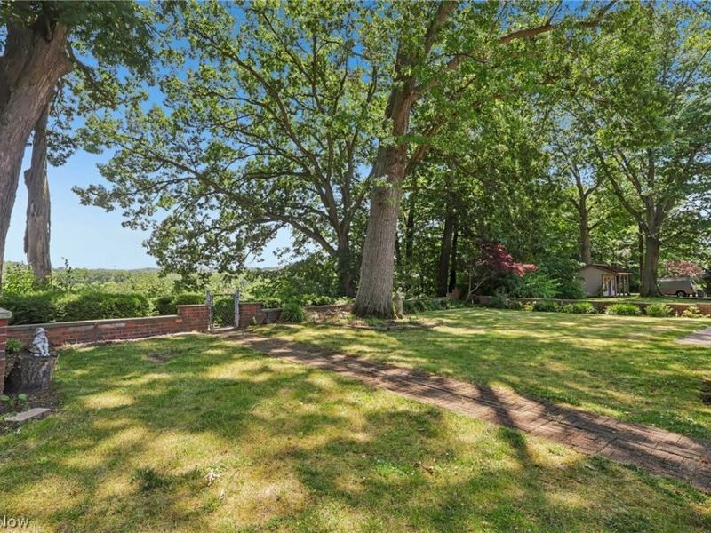 2382 Riverside Drive, Cleveland, OH 44107 Photo 39