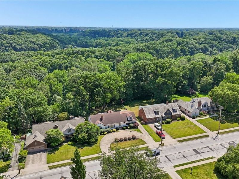 2382 Riverside Drive, Cleveland, OH 44107 Photo 42