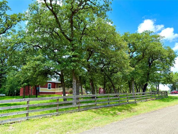 839 Northwood CIR, Rockdale, TX 76567