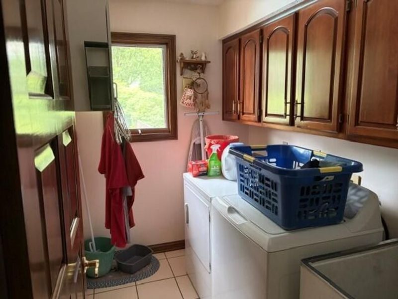 2045 Canterbury Court, Troy, OH 45373 Photo 10
