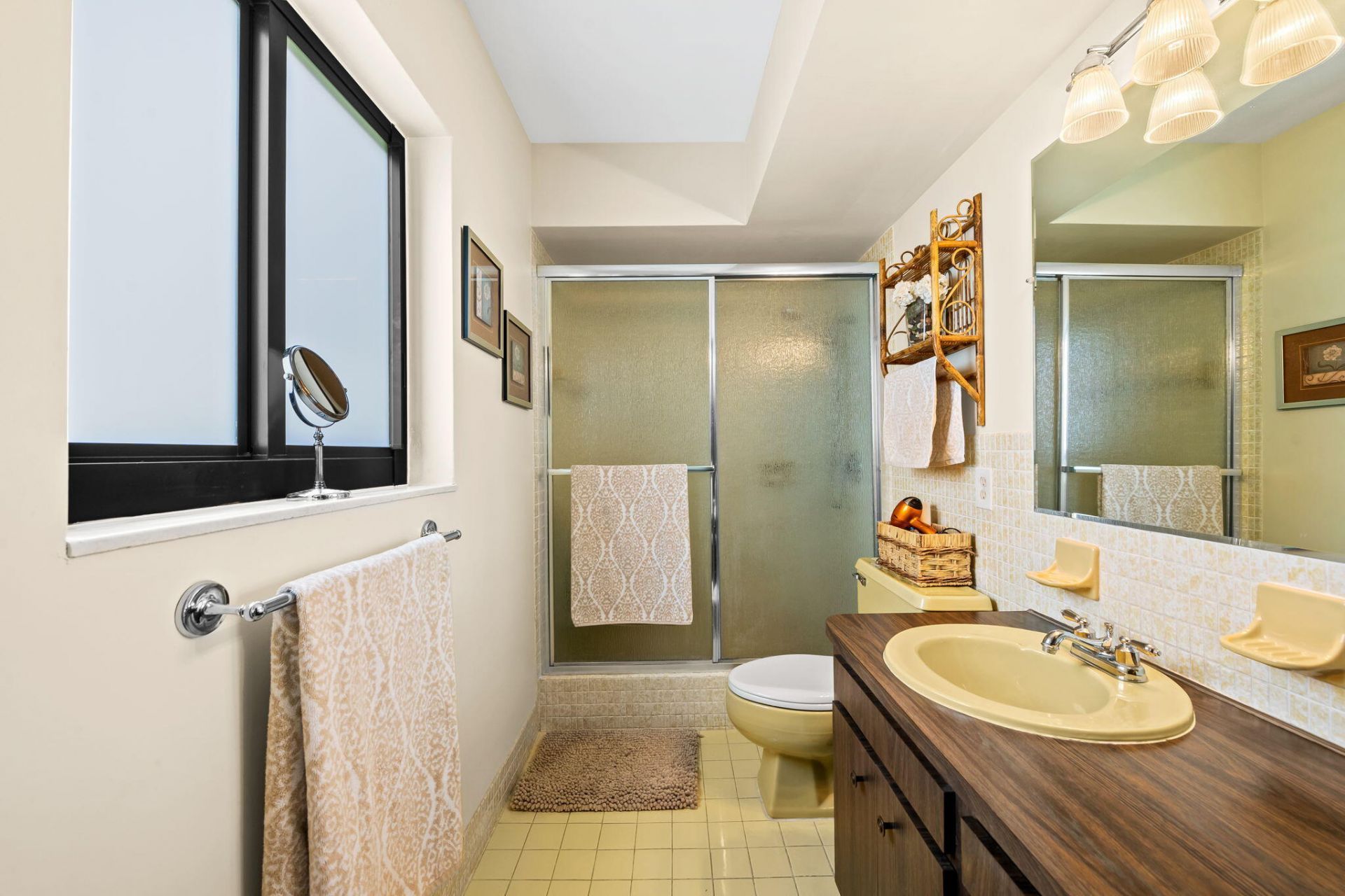 1720 NW 105th Avenue, Pembroke Pines, FL 33026 Photo