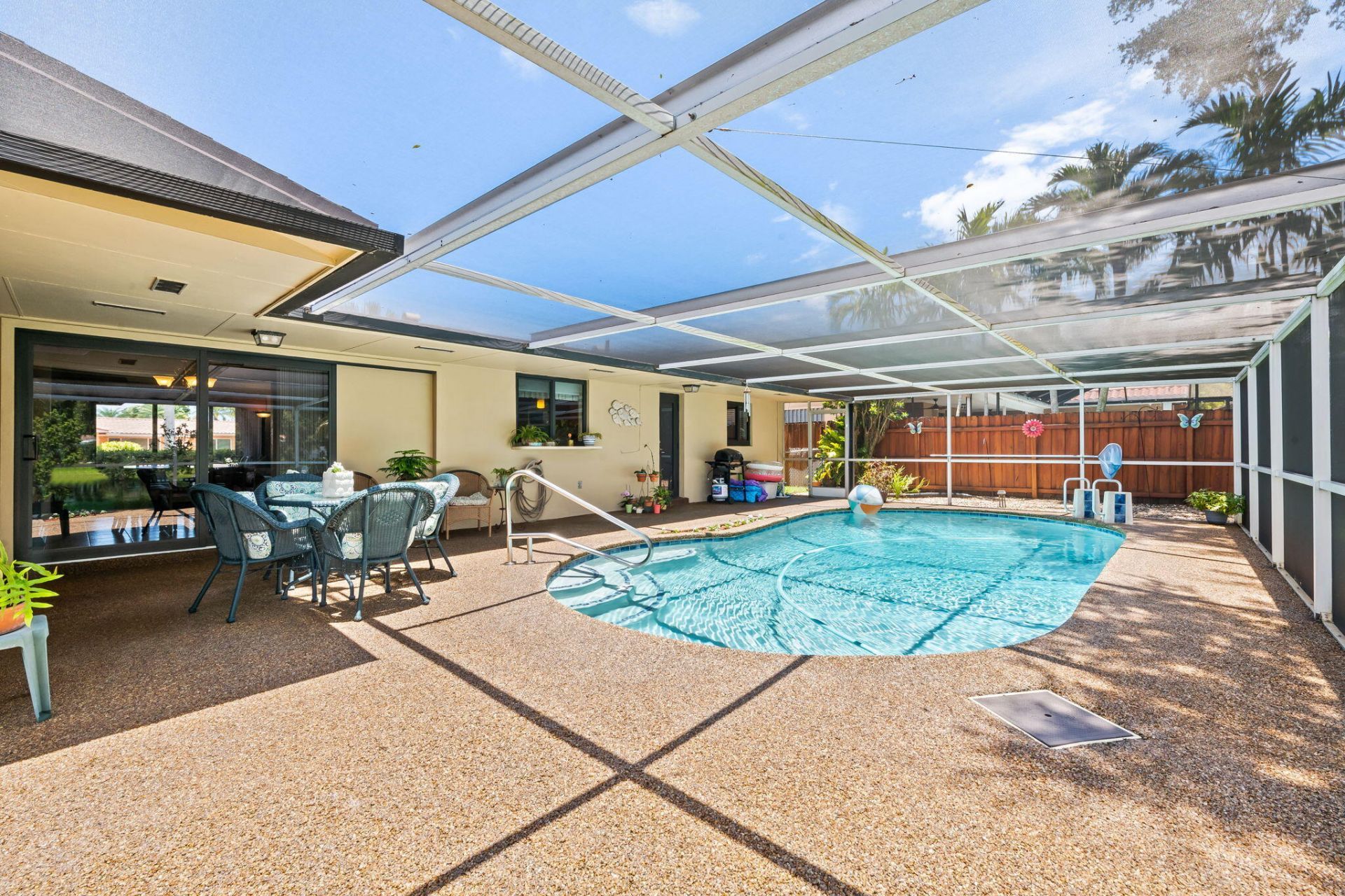 1720 NW 105th Avenue, Pembroke Pines, FL 33026 Photo