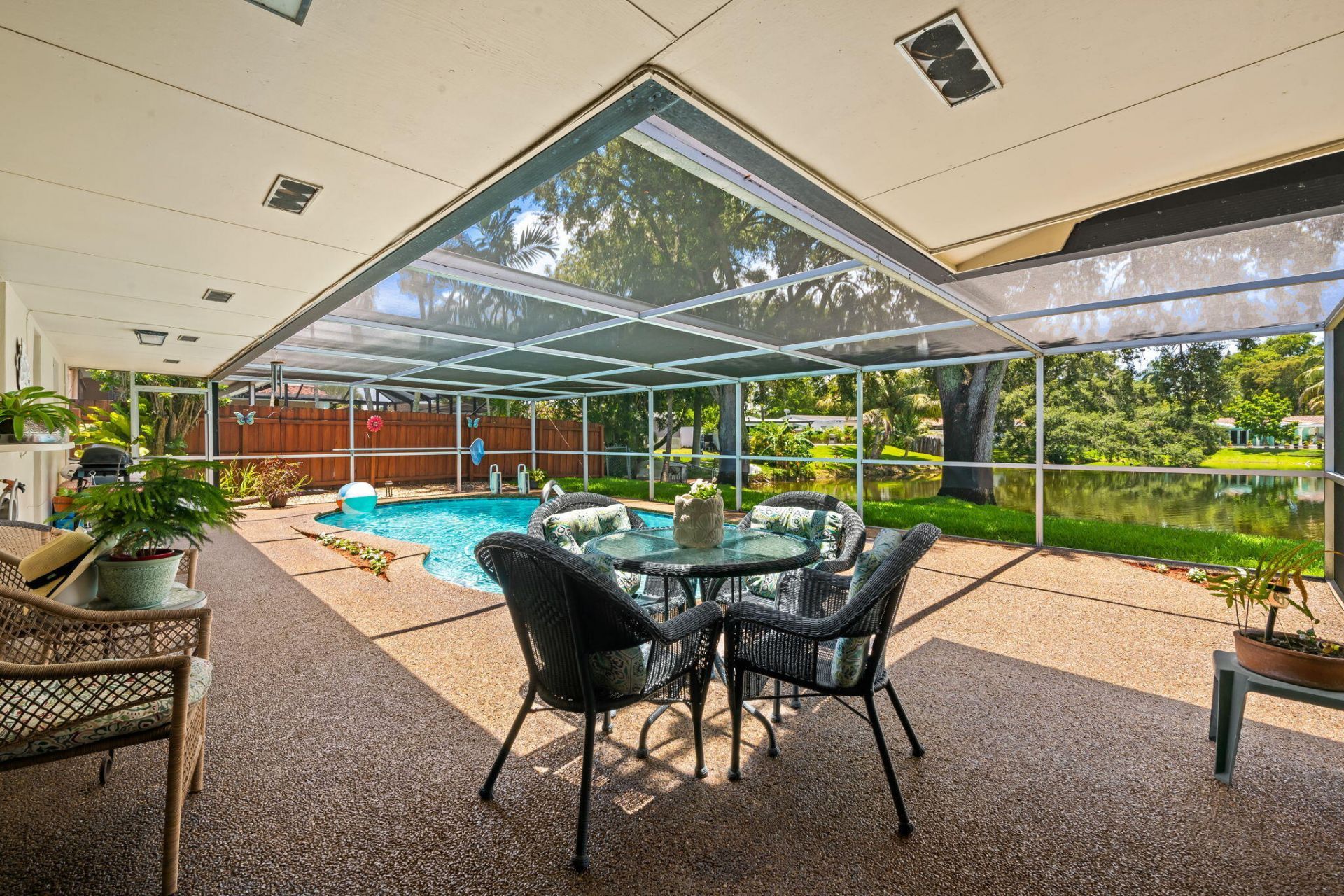 1720 NW 105th Avenue, Pembroke Pines, FL 33026 Photo