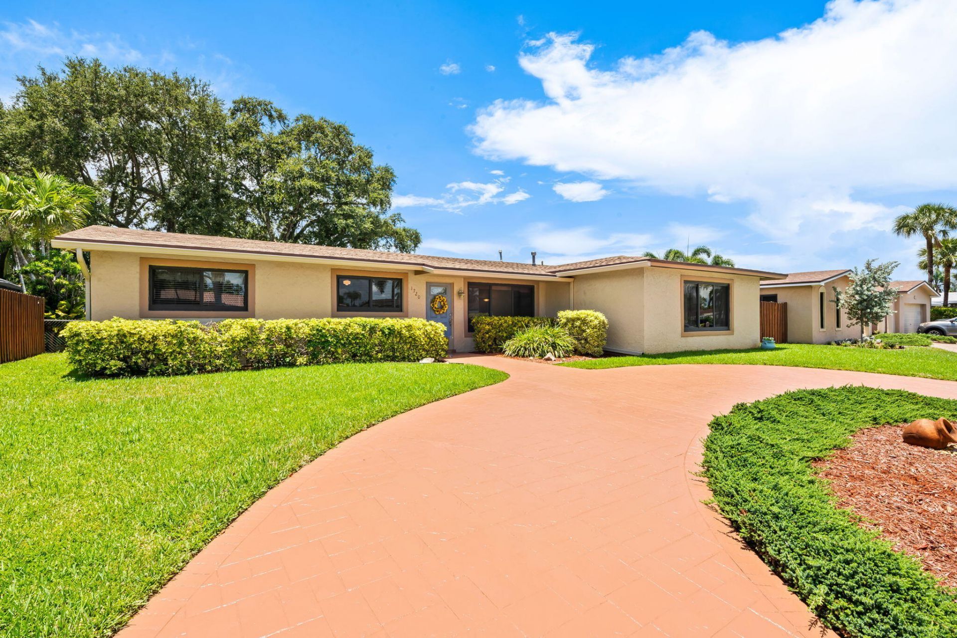 1720 NW 105th Avenue, Pembroke Pines, FL 33026 Photo