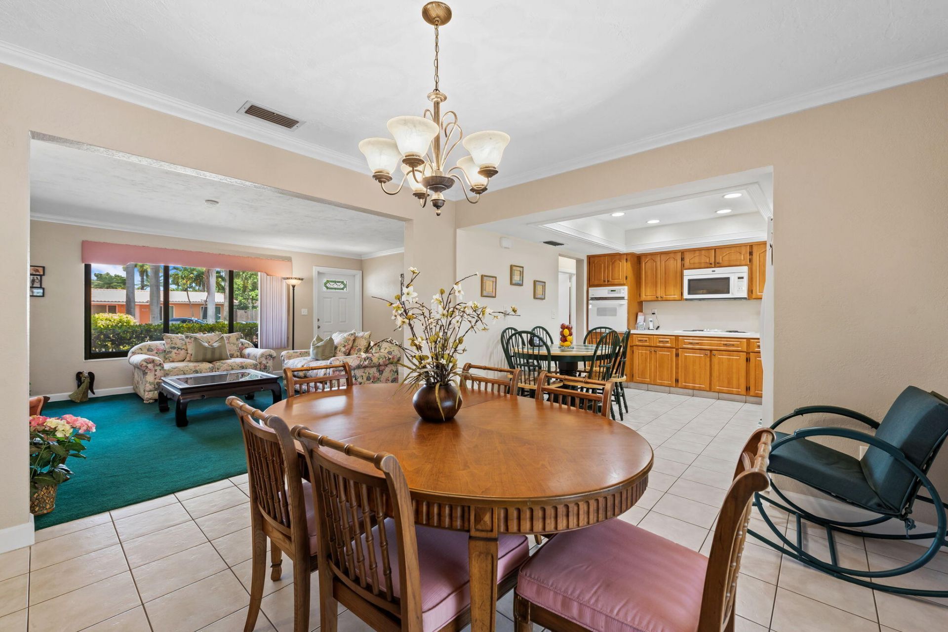 1720 NW 105th Avenue, Pembroke Pines, FL 33026 Photo