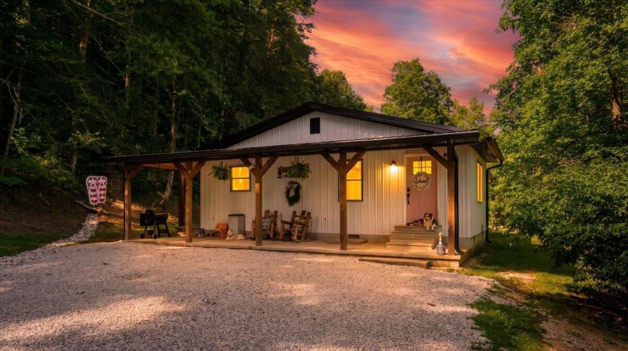 1820 N Fork Road, Stanton, KY 40380