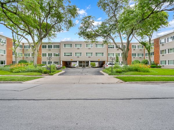 1139 Leavitt Avenue , Unit 308, Flossmoor, IL 60422