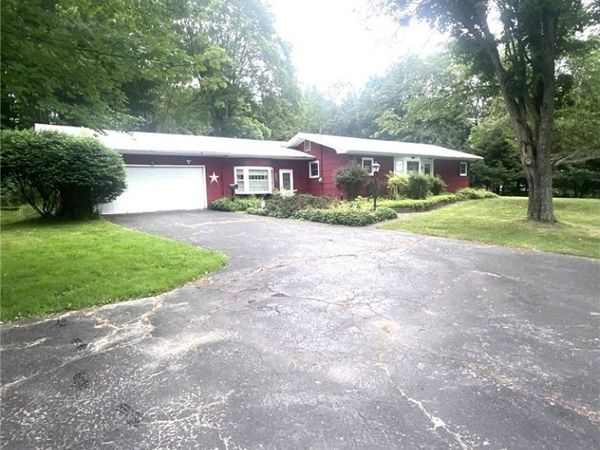 3026 Garfield Rd. , Jamestown, NY 14701