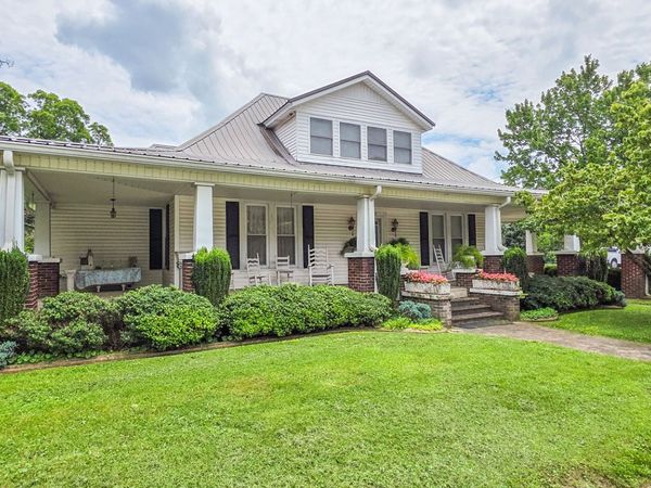303 E Main St , Decherd, TN 37324