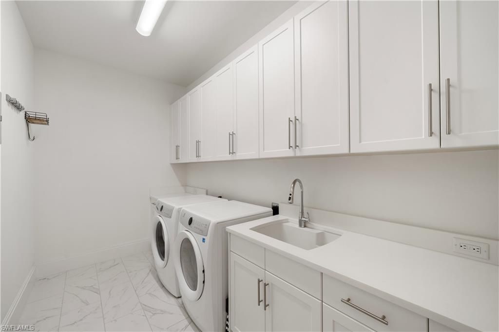 875 6th Ave S, Unit 304, Naples, FL 34102 Photo