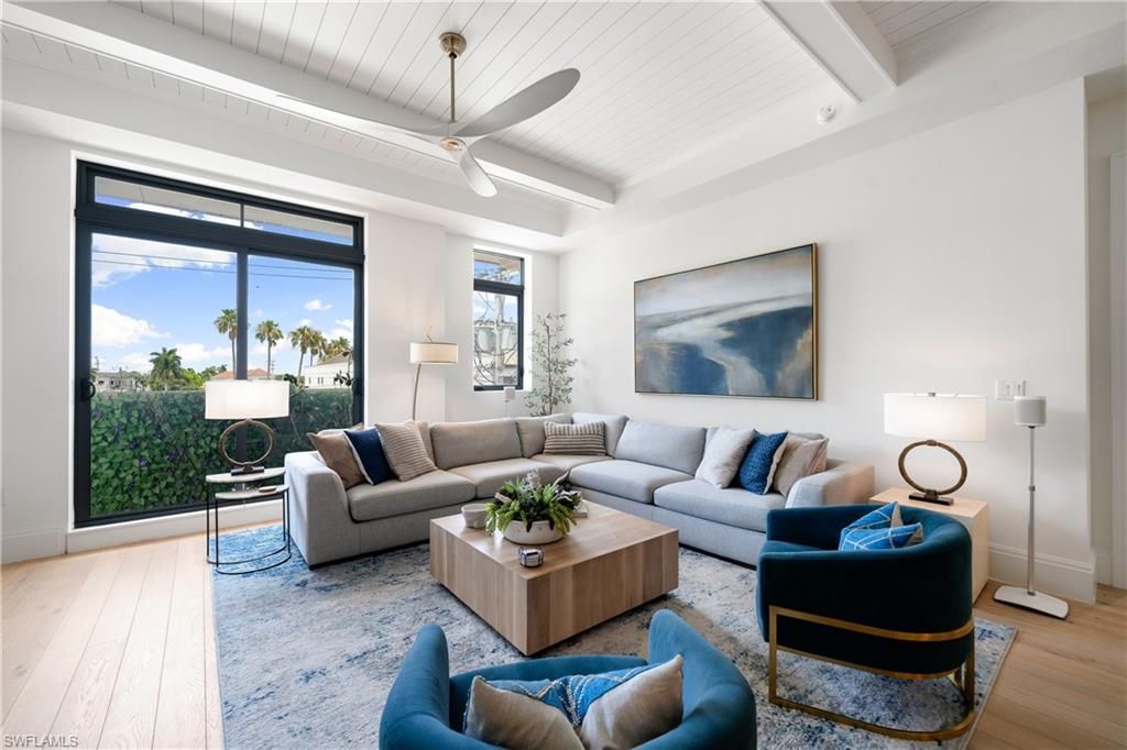 875 6th Ave S, Unit 304, Naples, FL 34102 Photo