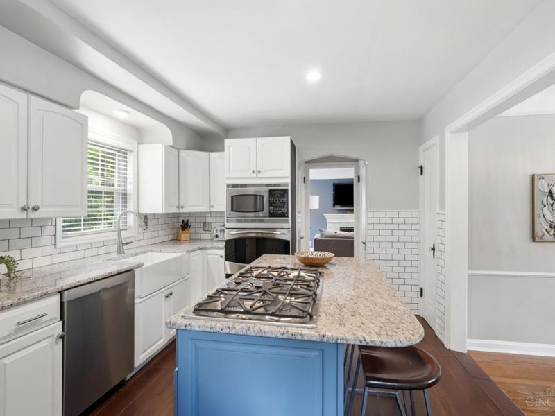 3863 Drakewood Drive, Cincinnati, OH 45209 Photo 10