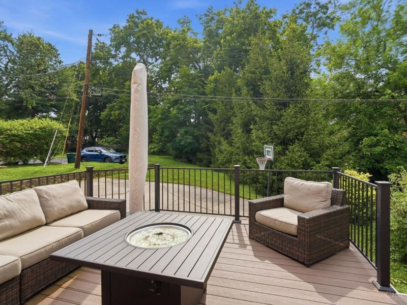 3863 Drakewood Drive, Cincinnati, OH 45209 Photo 26