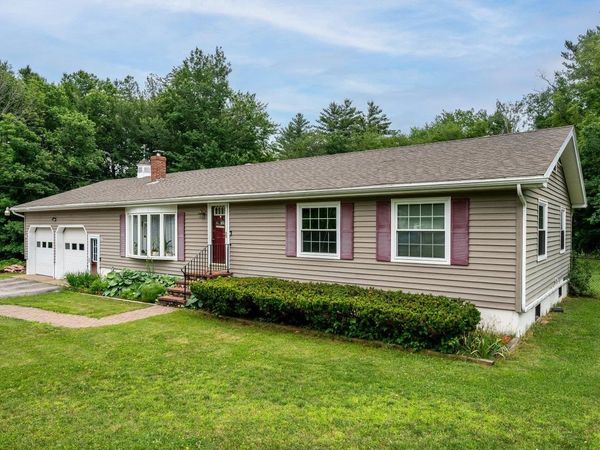 13 Pearl Street, Somersworth, NH 03878