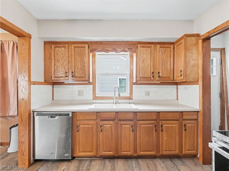488 Massillon Road, Akron, OH 44306 Photo 6