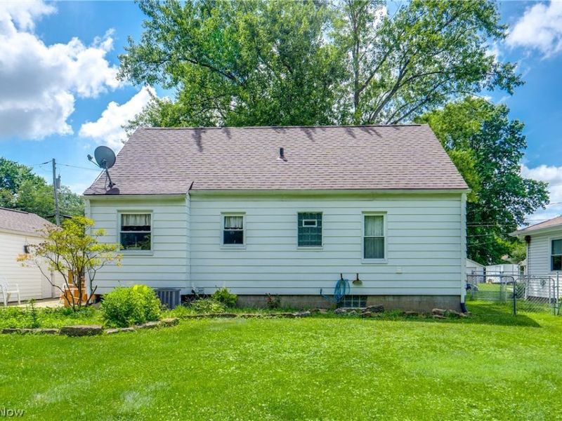 251 9th Street NE, Barberton, OH 44203 Photo 22