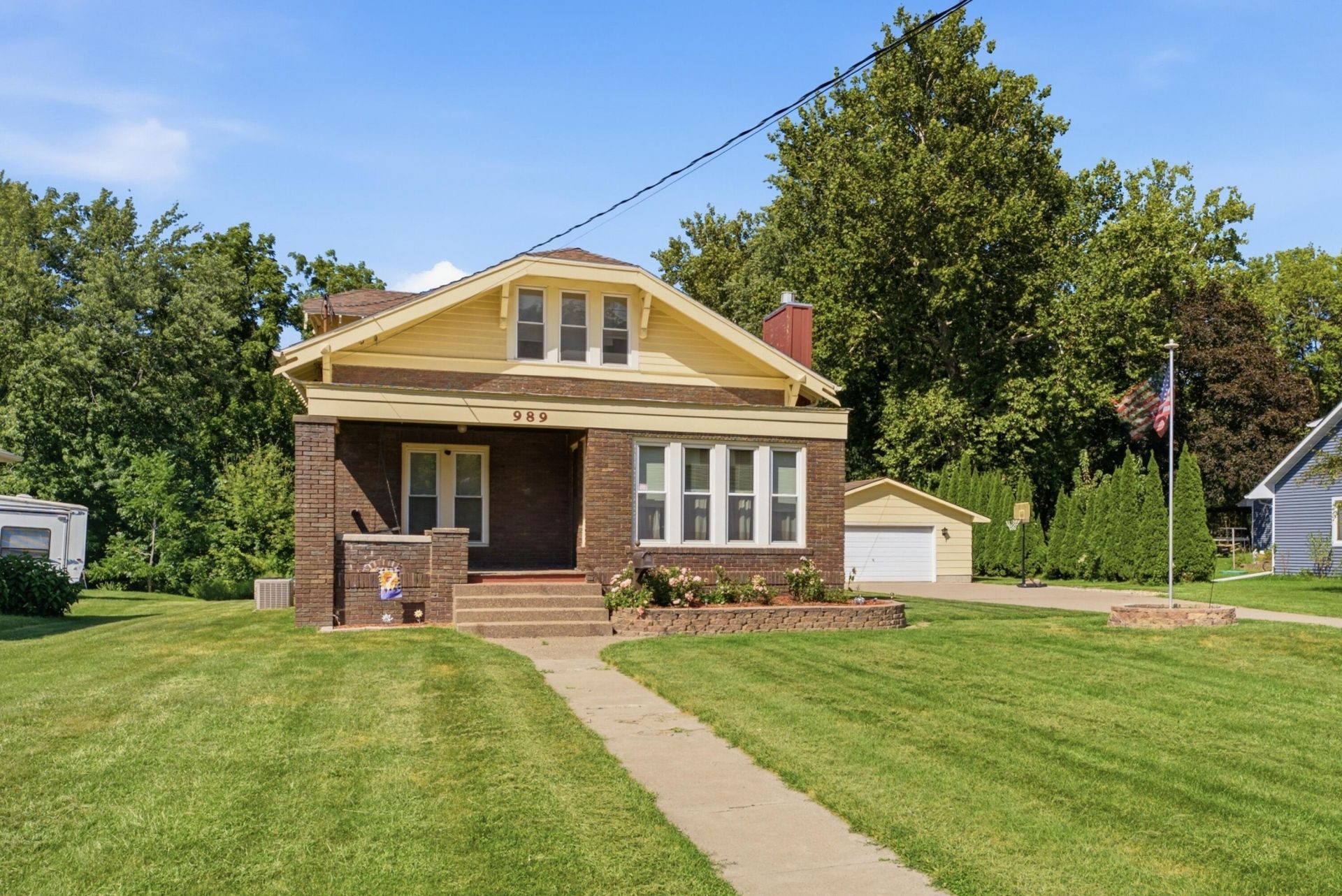 989 Newell, Muscatine, IA 52761 Main Photo