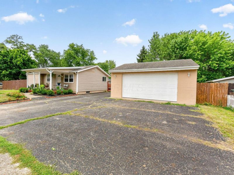 1610 Greenville Road, Columbus, OH 43223 Photo 2