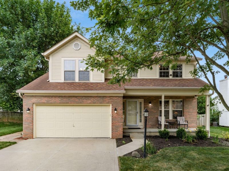 615 Rambling Brook Drive, Pickerington, OH 43147 Photo 2