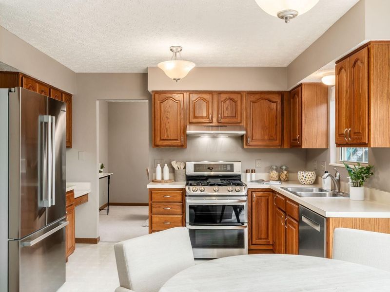 615 Rambling Brook Drive, Pickerington, OH 43147 Photo 27