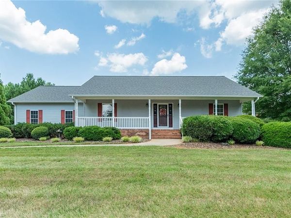 226 Augusta Drive , Lexington, NC 27295