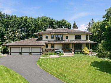 28010 Boulder Bridge Drive, Excelsior, MN 55331
