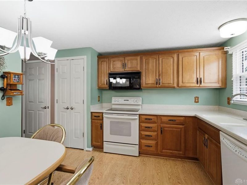 817 Debra Lane, Loveland, OH 45140 Photo 10