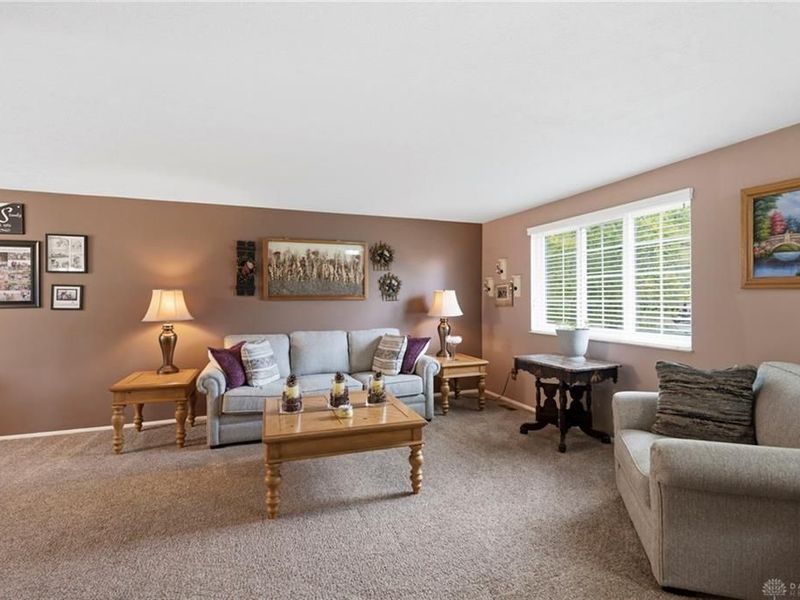 817 Debra Lane, Loveland, OH 45140 Photo 5