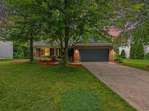 1433 Carston Lane, Chelsea, MI 48118