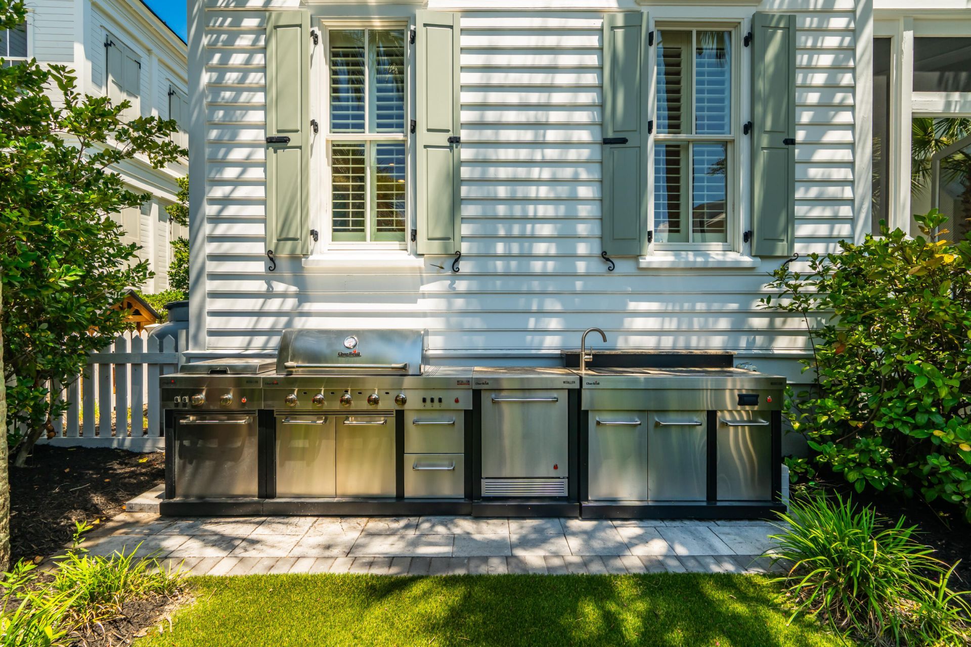 229 N Shelmore Boulevard Photo 32