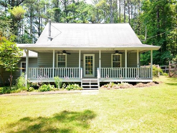 6178 Valley Stream Drive , Cumming, GA 30040