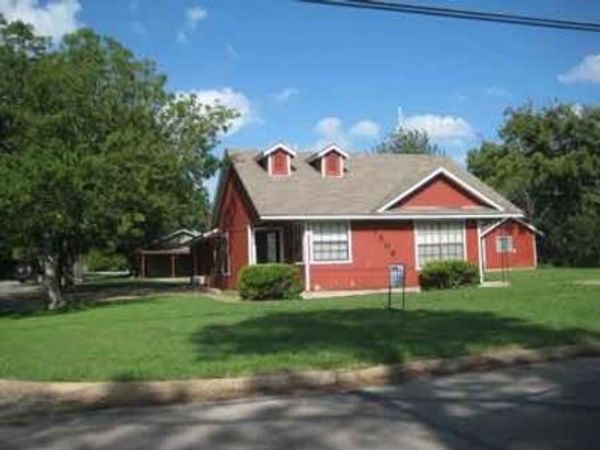 1508 N Preston Street , Ennis, TX 75119