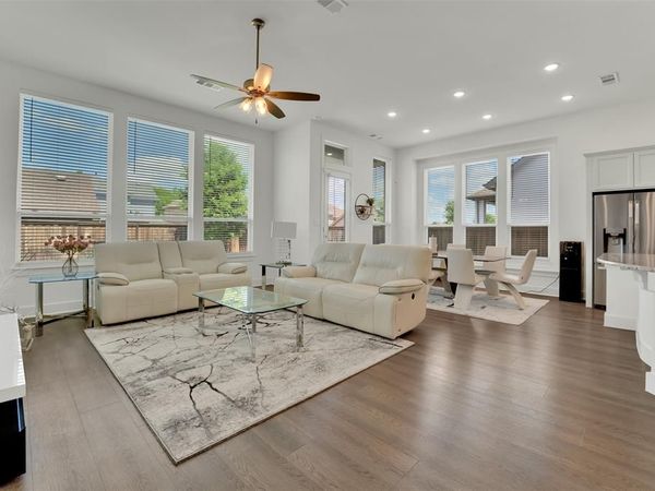 1824 Leo Drive, Van Alstyne, TX 75495