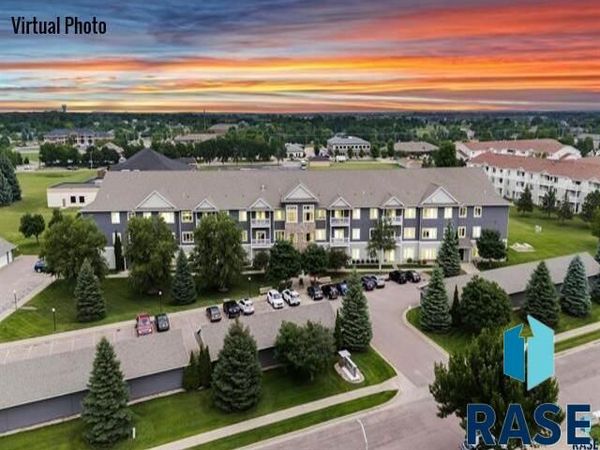 6206 S Avalon Ave, Sioux Falls, SD 57108