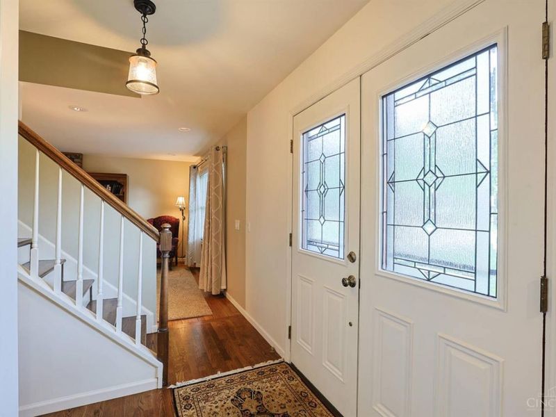 8001 Deershadow Lane, Montgomery, OH 45242 Photo 3