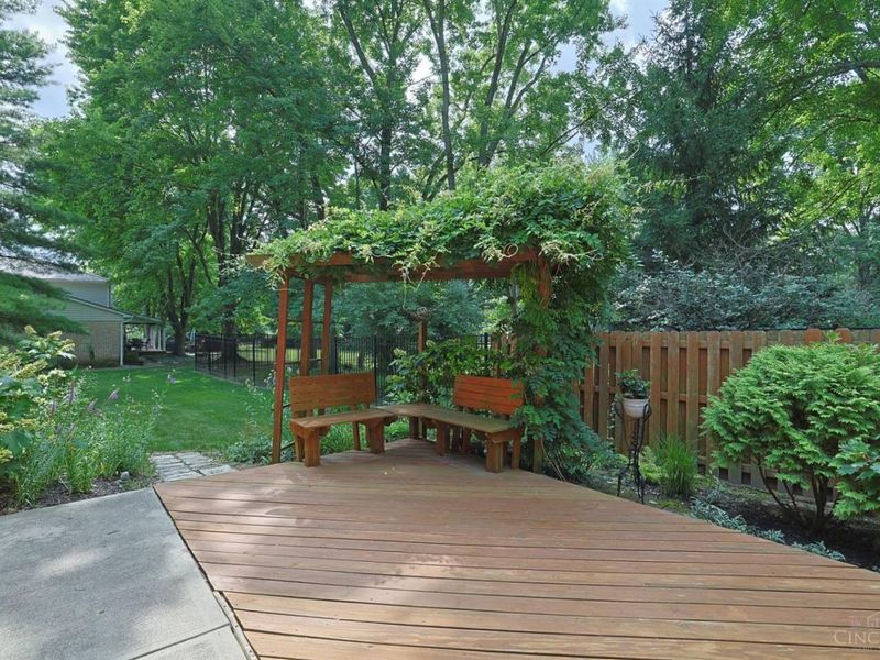 8001 Deershadow Lane, Montgomery, OH 45242 Photo 37
