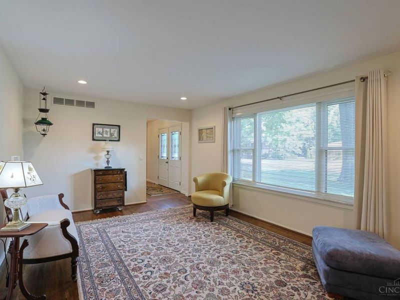 8001 Deershadow Lane, Montgomery, OH 45242 Photo 9