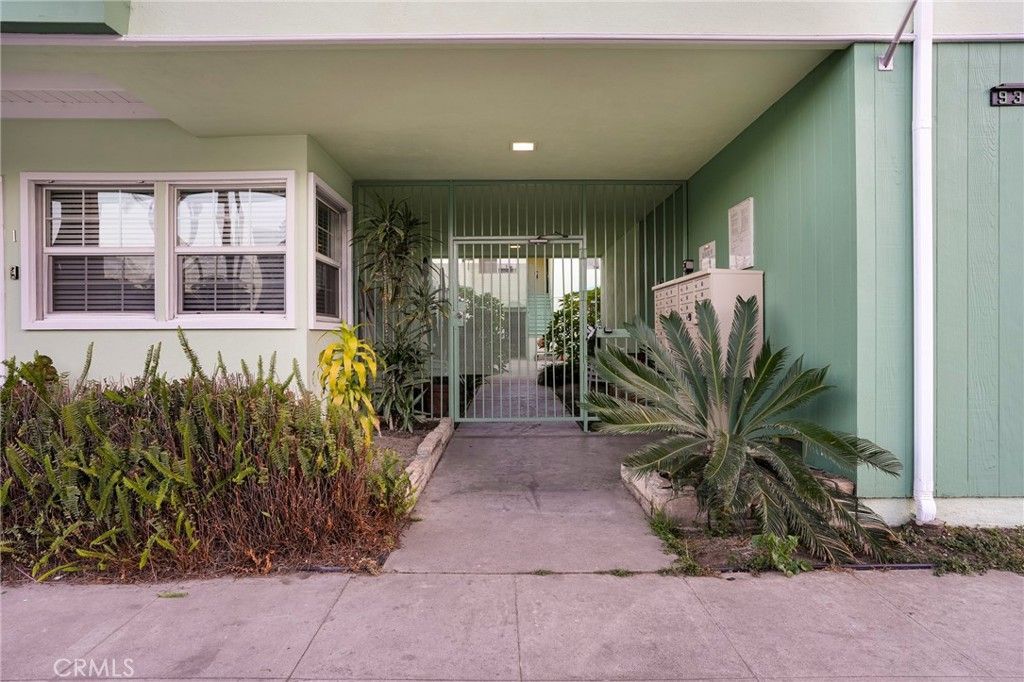 930 E 1st, Long Beach, CA 90802 Main Photo
