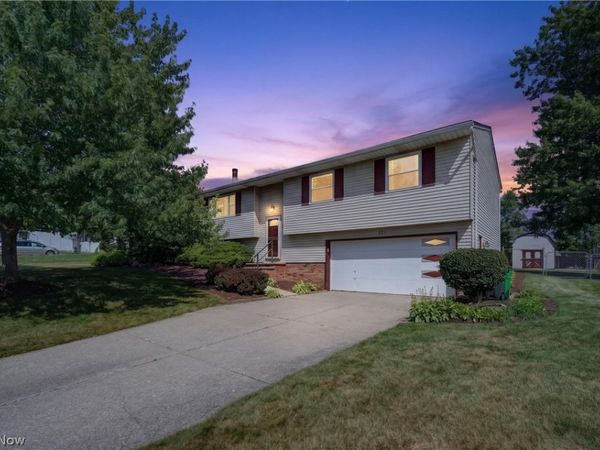 571 Jeanette Street , Brunswick, OH 44212