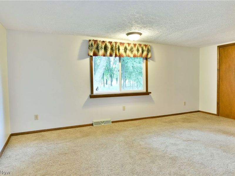 9957 Warren Meadville, Kinsman, OH 44428 Photo 29