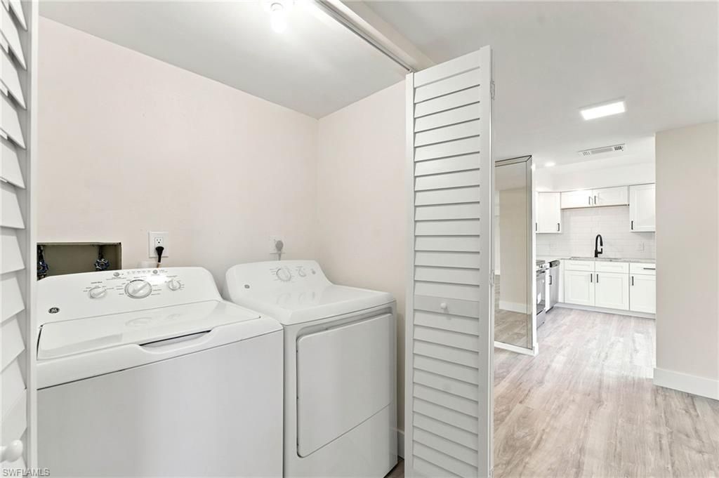 379 Palm Dr, Unit 3, Naples, FL 34112 Photo