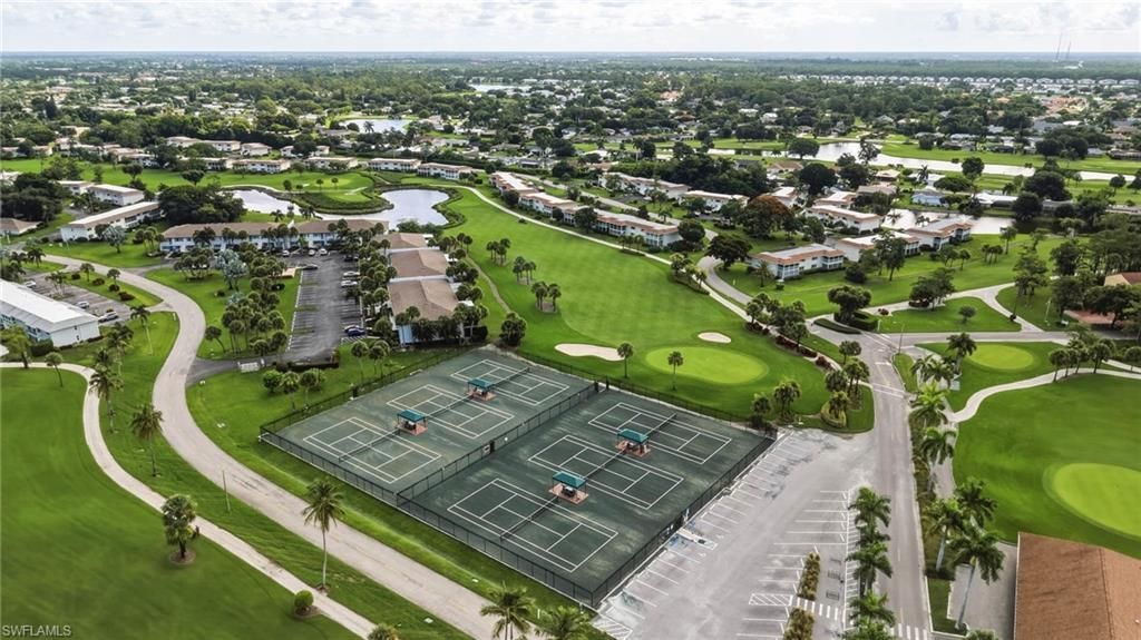 379 Palm Dr, Unit 3, Naples, FL 34112 Photo