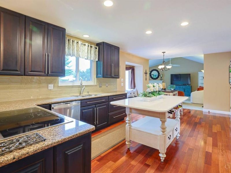 5594 Autumn Wynd Lane, Miami Twp, OH 45150 Photo 11