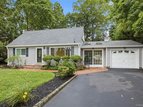 142 Seventh Street , Saint James, NY 11780