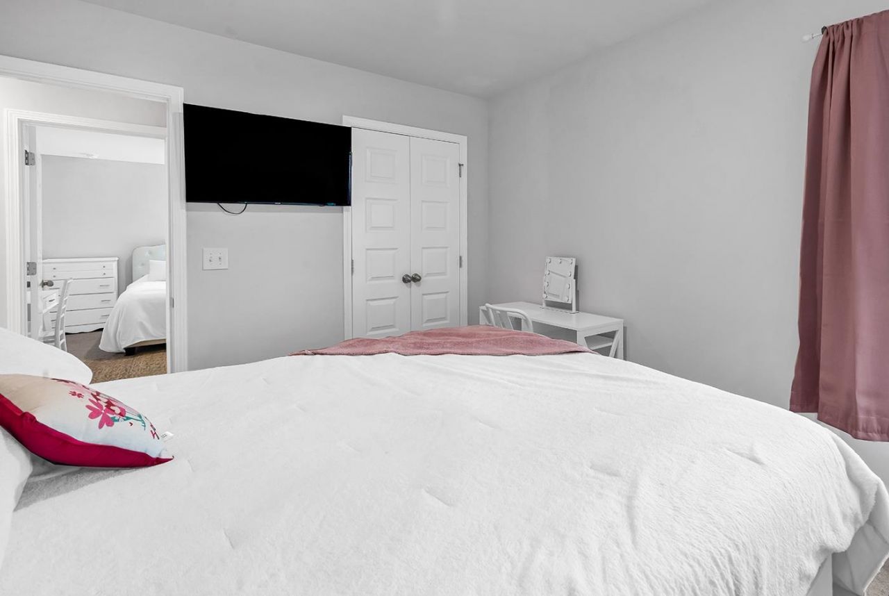 807 Dusty Pine Way Photo 32