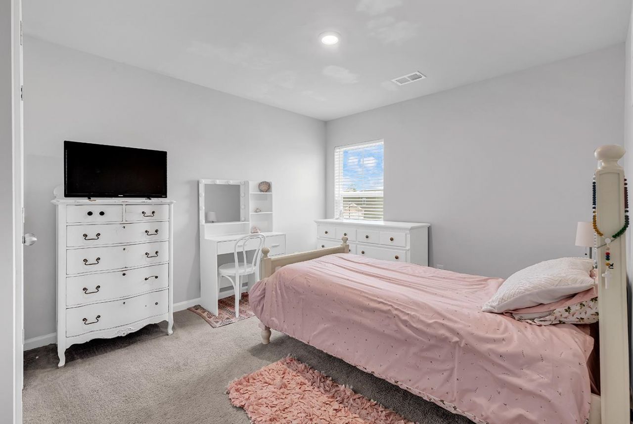 807 Dusty Pine Way Photo 42